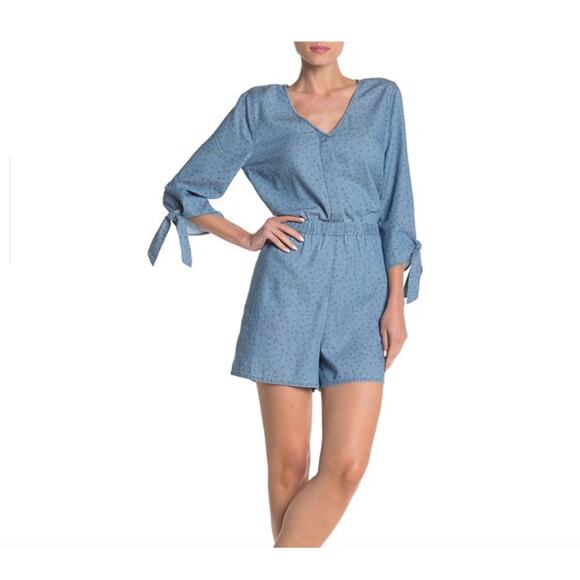 Susina L V-Neck Stripe Chambray Romper RK407723MI - Picture 1 of 14